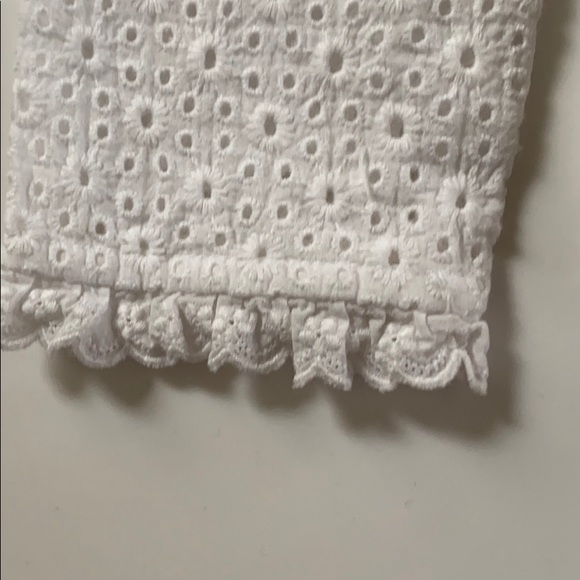 Beautiful Hanna Andersson 110 eyelet top EUC - Picture 4 of 9